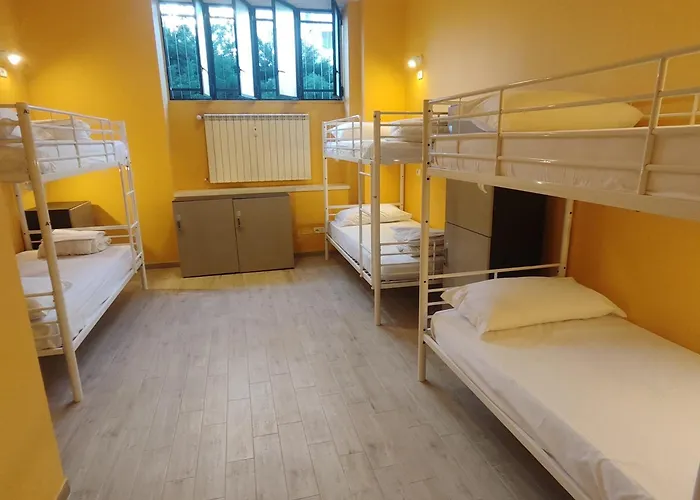 Cinhouse Hostel Milán