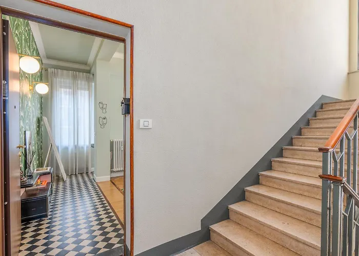 Design Boutique Flat - Refined & Daire Milano