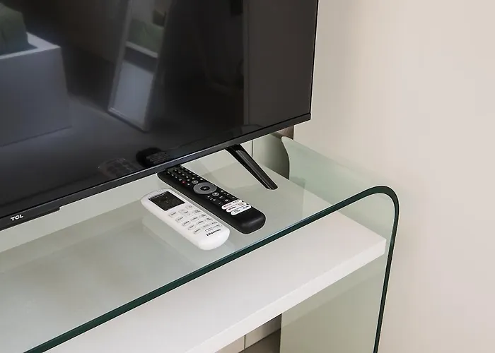 Apartment 2 Bedrooms De Angeli - 20 Minuti Dal Salone Del Mobile Milan
