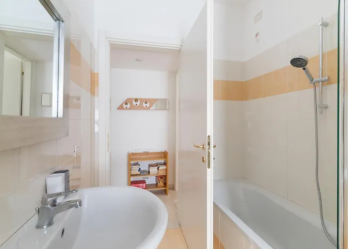 Apartment Arco Della Pace - Ampio Bilocale *