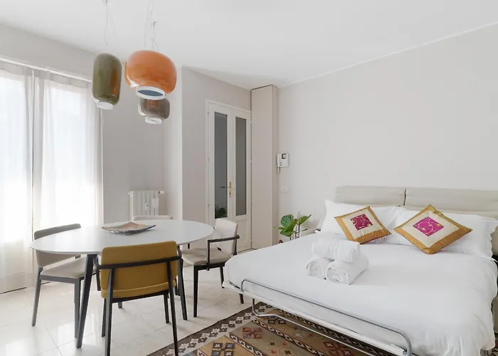 Apartment Arco Della Pace - Ampio Bilocale *