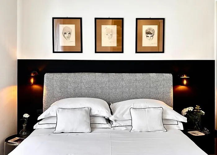 Lily Pads -elegant Apartment- In The Center Appartamento