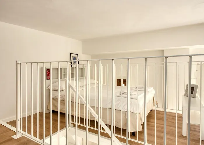 Hostmate - - Loreto * Milan