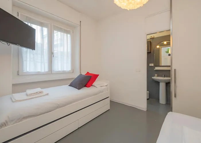 Apartament Italstay - Sui Navigli - Pet Friendly Mediolan