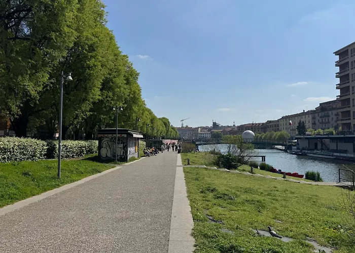 Navigli Vibes By Nabstays Mediolan