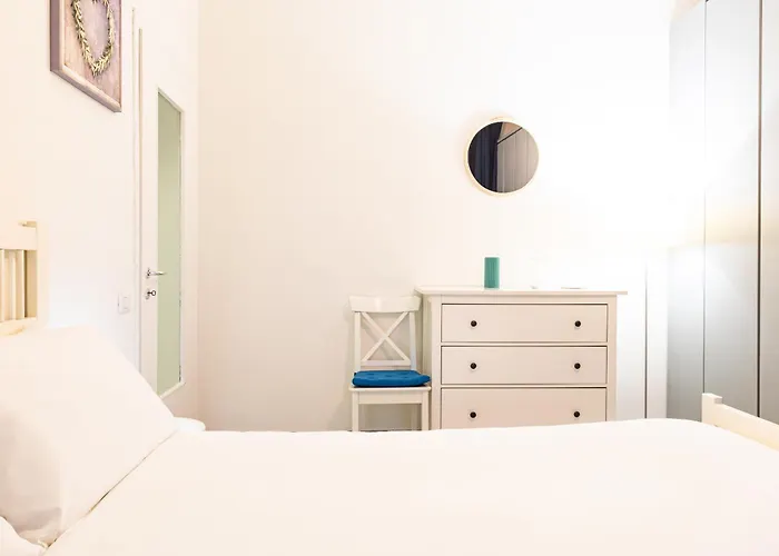 Piazza Gramsci Amazing With Balcony - Collection Appartement Milan