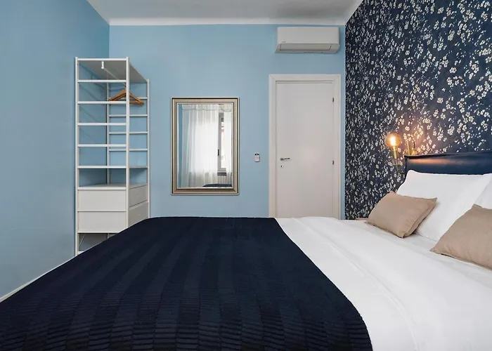 Apartament Classbnb - Just 2 Minutes Walk From Domodossola M5 Metro Station Mediolan