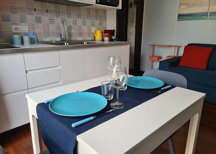 Lägenhet Blue Retreat Modern Near M4 Milano
