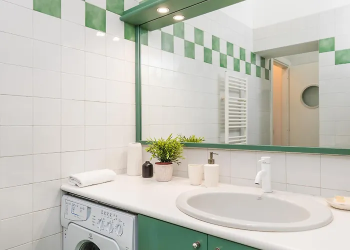 Elegant And Stylish Design In Brera Near The Metro Апартаменты