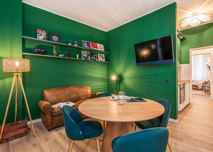 Elegant And Stylish Design In Brera Near The Metro * Милан
