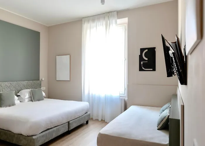 Aiello - Isola Design District 3*