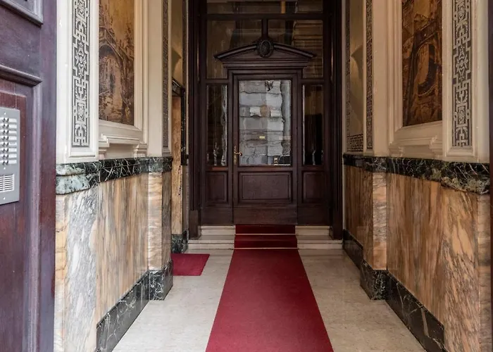 Stunning Cupola Apt-steps From San Babila & Duomo Milano