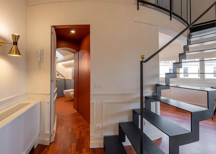 Stunning Cupola Apt-steps From San Babila & Duomo Milano