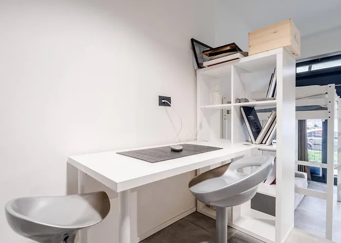 Elegant 1br In Porta Romana * Mediolan