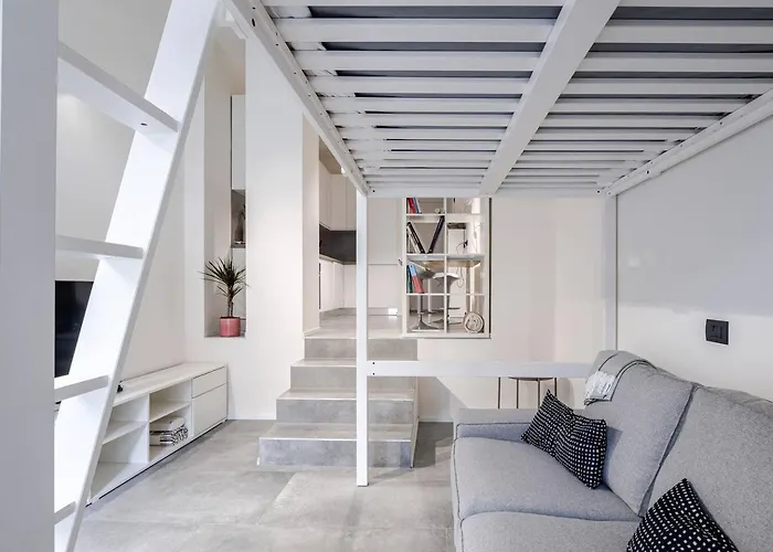 Elegant 1br In Porta Romana Apartament *