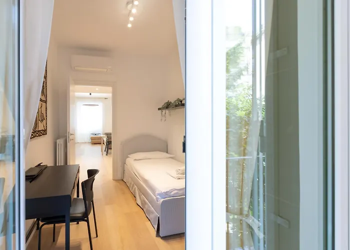 Cozy And Modern Two Bedrooms Parco Sempione - Mirable Pm Apartment