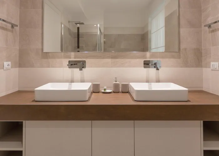 Cozy And Modern Two Bedrooms Parco Sempione - Mirable Pm Apartment *