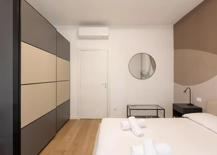 Cozy And Modern Two Bedrooms Parco Sempione - Mirable Pm Apartment
