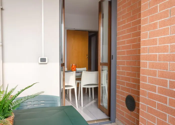 Metropolitan Gonin Apartment *