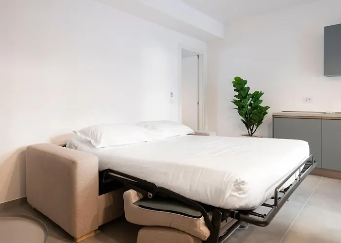 Relstay - De Angeli 4* Mailand