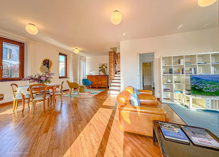 Corelli - Parking And Exclusive Garden ميلان