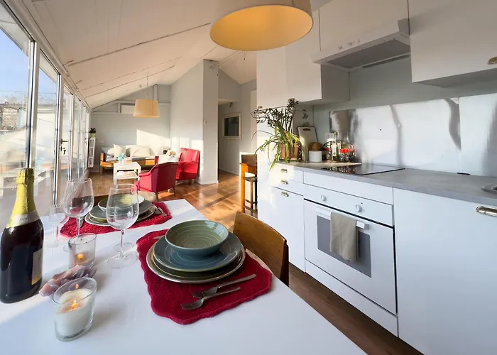 Tricolore Skyline Terrace Apartment