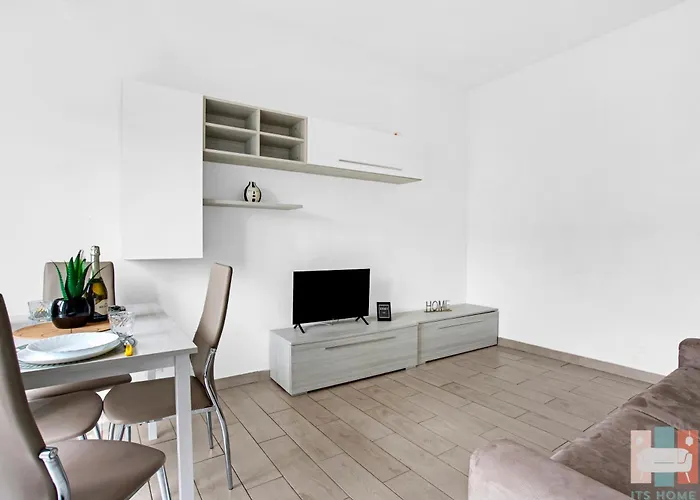 Ag17 - In The Center Of - Appartement Milan