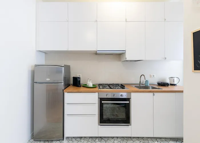 Metro M3 - 10 Min Duomo - Cozy W Balcony And Ac Apartment Mailand