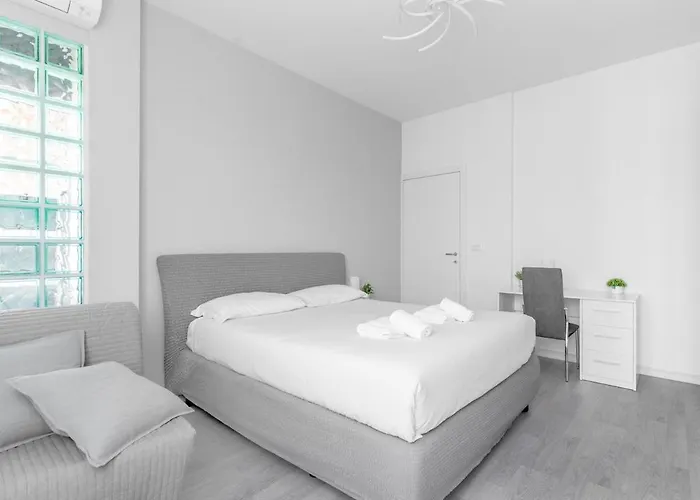 Apartman Comodo E Confortevole-sesto Piano Con Vista