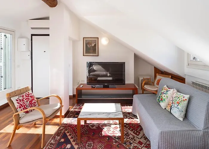 Station 10 Min Private Terrace Skyview 6 Pax * Milano