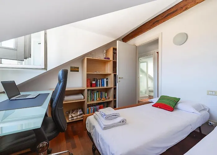 Station 10 Min Private Terrace Skyview 6 Pax Appartamento