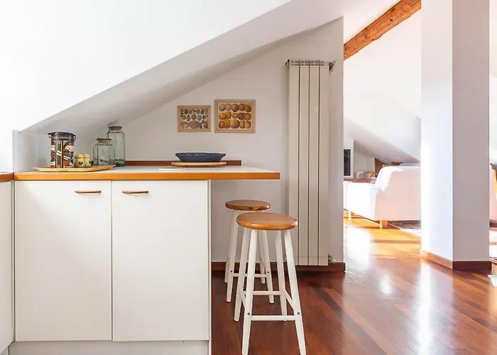 Station 10 Min Private Terrace Skyview 6 Pax Appartamento