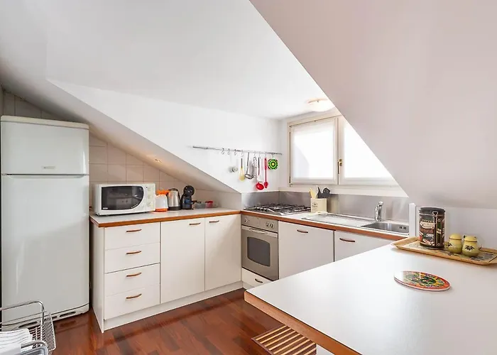 Station 10 Min Private Terrace Skyview 6 Pax Appartamento Milano