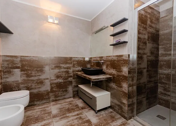 Luxury 3 Fiat, Ariberto Home, Tra Centro Storico Di E Navigli, Con Spaziosa Jacuzzi Apartmán