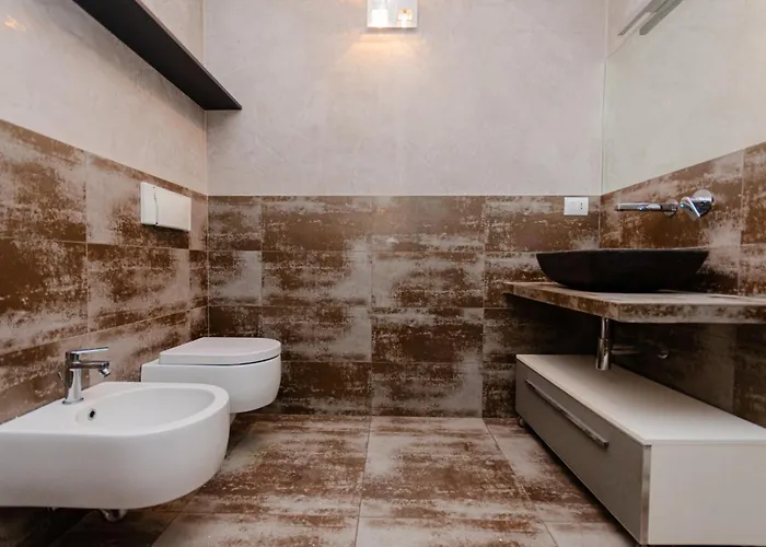 Luxury 3 Fiat, Ariberto Home, Tra Centro Storico Di E Navigli, Con Spaziosa Jacuzzi Apartmán *