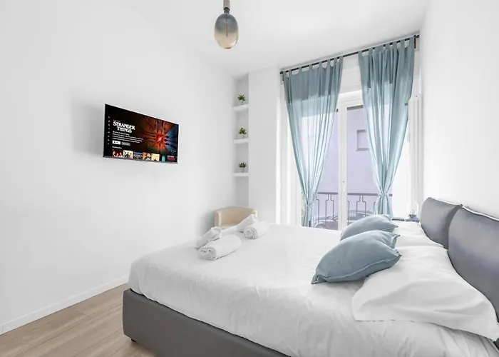 Bilocale Vicino Tram 2, Smart Tv E Internet Veloce ミラノ