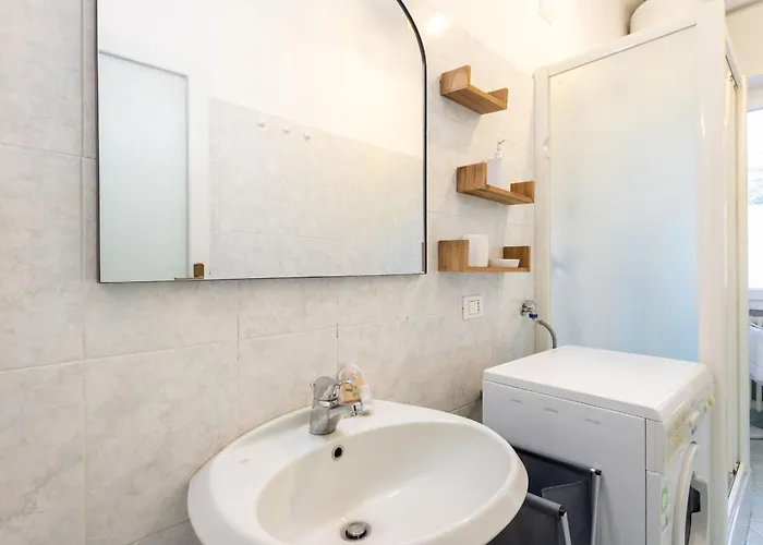 Tolstoj Apartment Milan