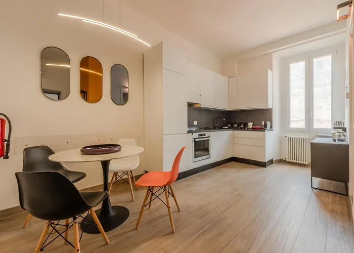 Easytopstay - Moscova Elegant *