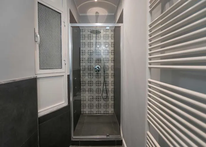 アパート Arts At Argonne