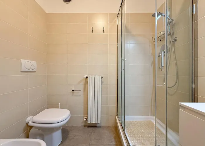 80m2, 7 Piano, Bilocale Con 2 Terrazze E 2 Bagni Apartman
