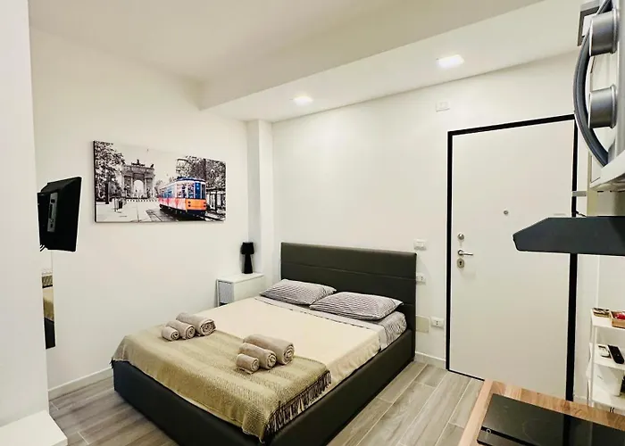 Maya Loreto Милан