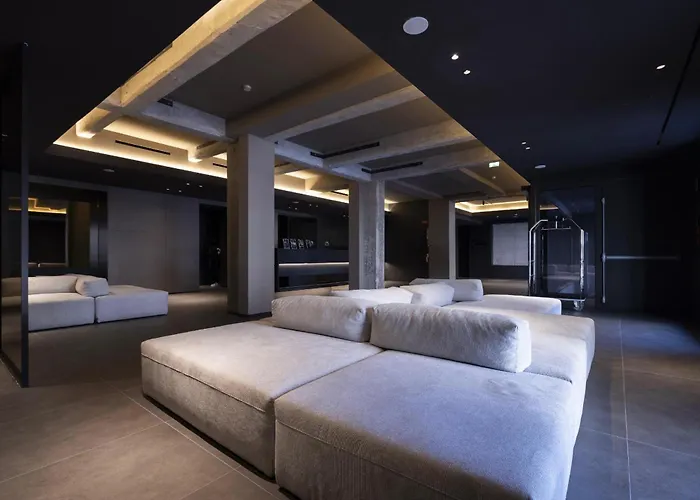 Joy 124 Hotel