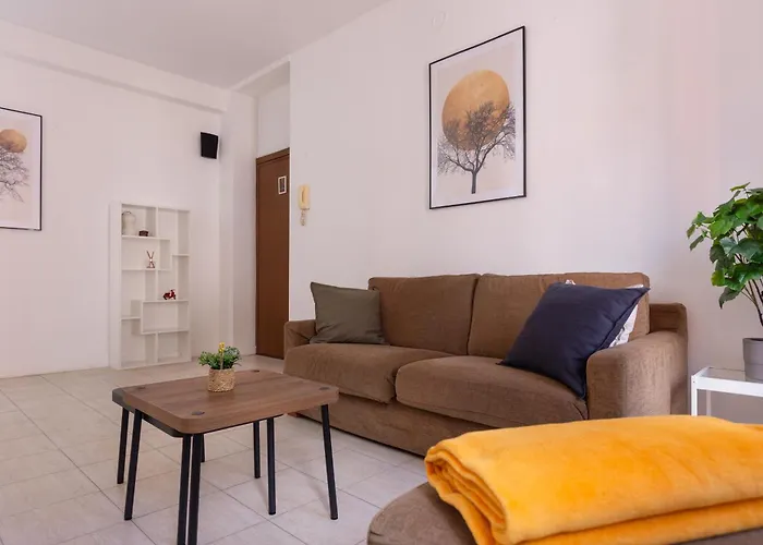 The Golden Floor - New Bright Apartamento Milão