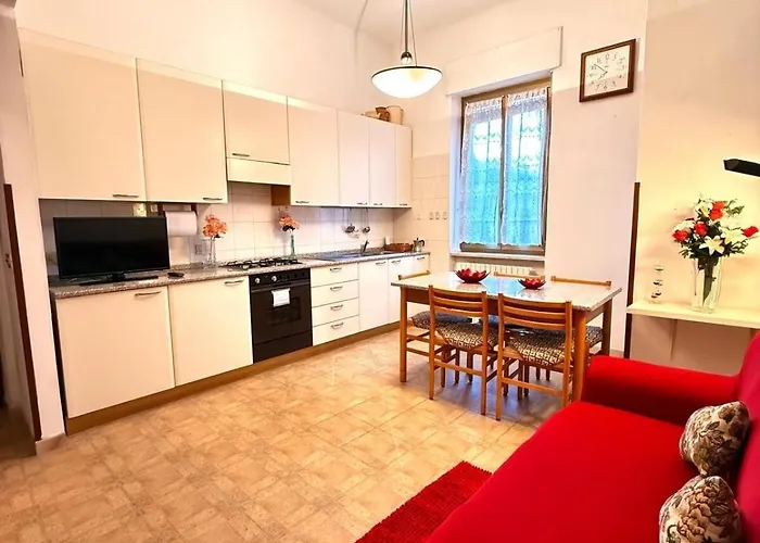 Classic House 15 Minutes From Duomo *