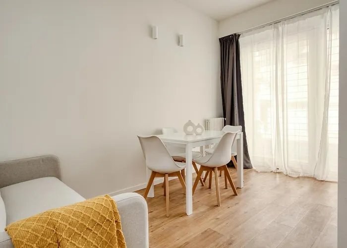 Hostmate - - Imperia's Pearl - Romolo Iulm *