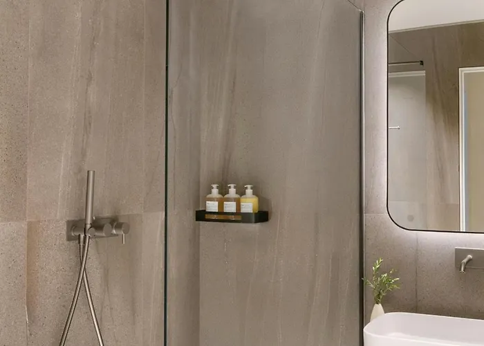 شقة فندقية Sonder By Marriott Bonvoy Manzoni Torre Velasca ميلان