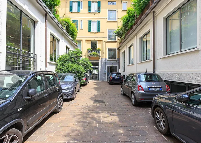 Peaceful, In The Center Of Garibaldi Train Station Brera