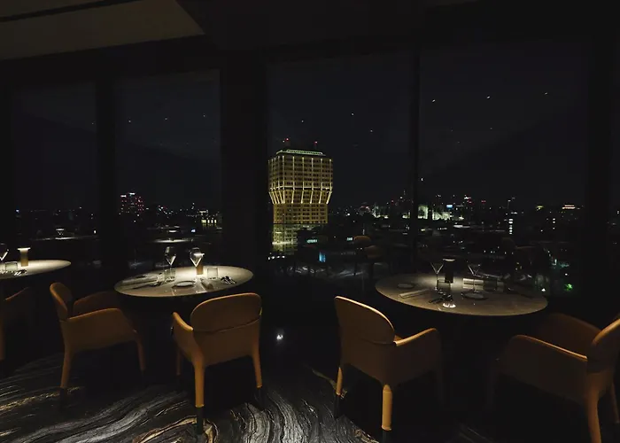アップタウン　パレス 4*