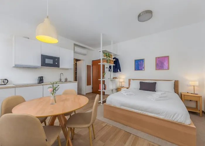 아파트 Navigli Nest - Metro & Navigli Nearby *