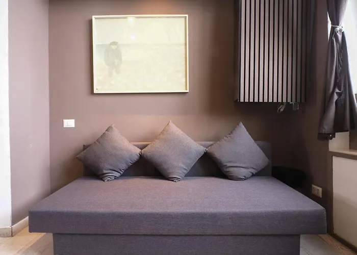 Primopiano - Schiaparelli A Flat *